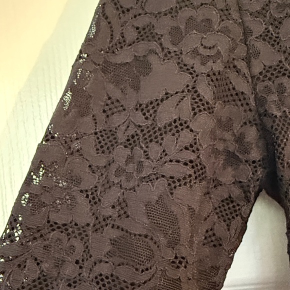 Babaton Lace Mockneck Bodysuit - Picture 2 of 6